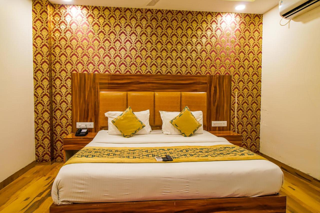 Olivia Entrance Delhi Airport Mahipalpur Hotel 3*