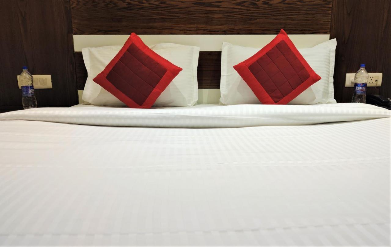 Hotel Raj Mahal 3*
