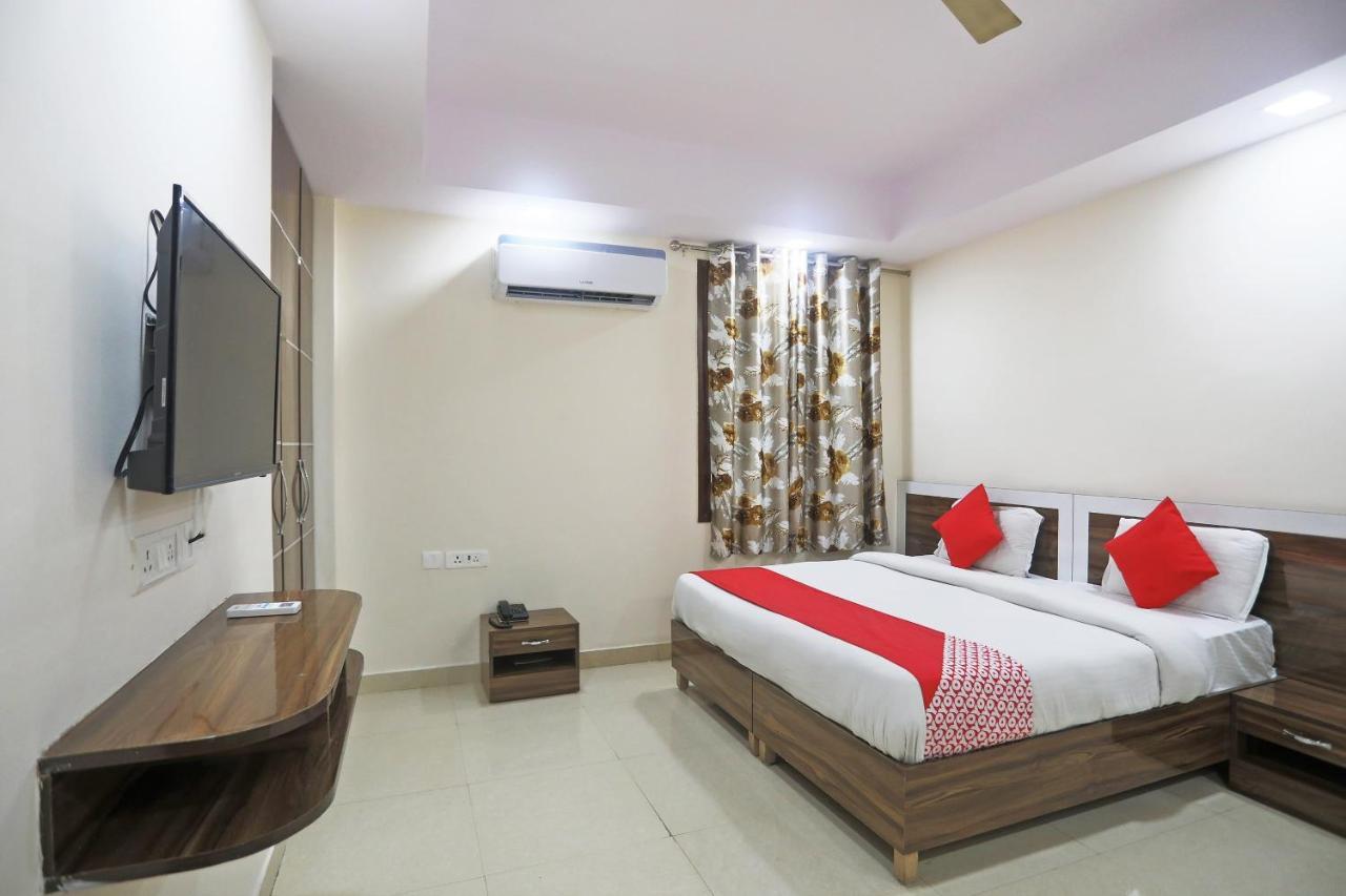 Rampal Palace Hotel 3*
