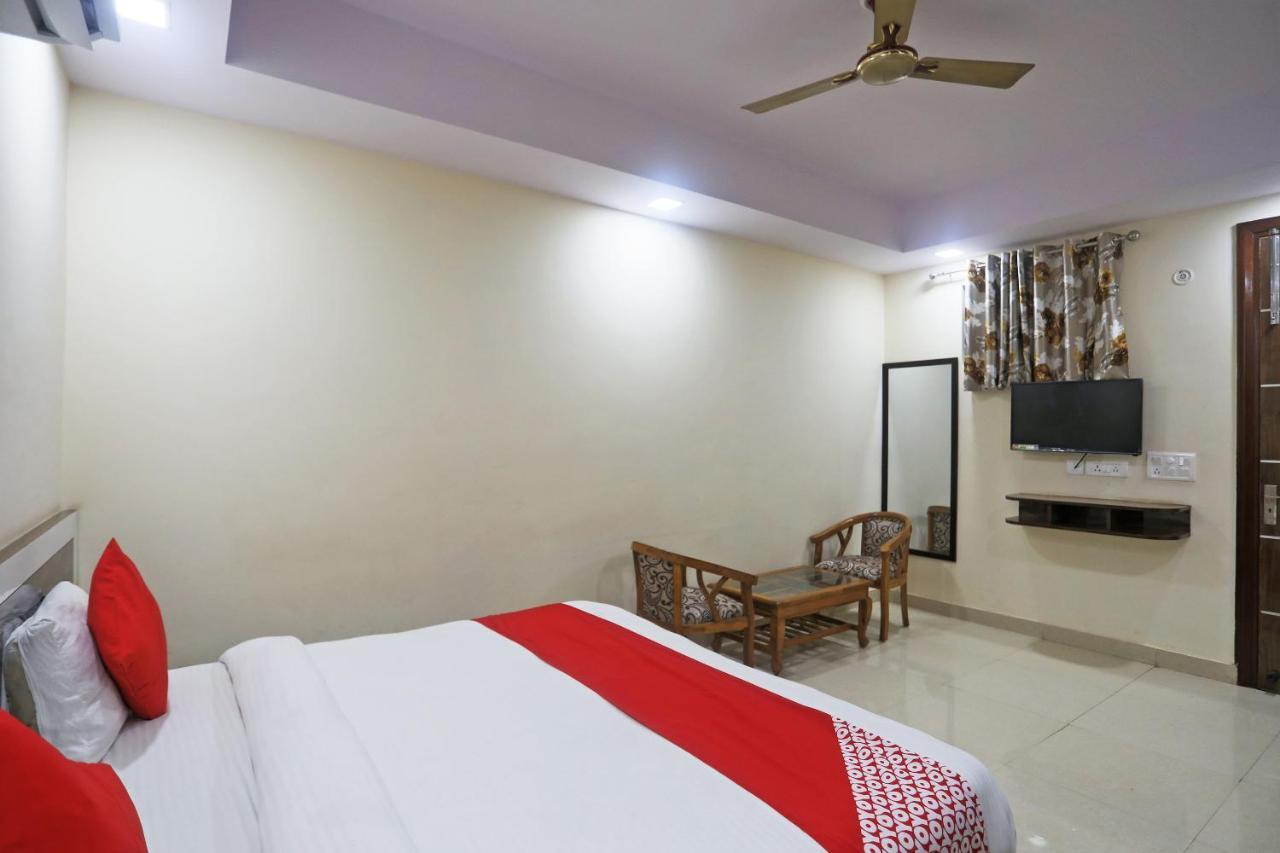 Rampal Palace Hotel
