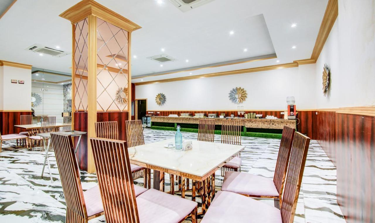 Hotel Heavens Gold Nova Deli