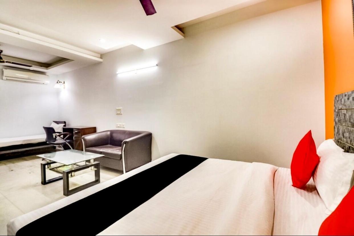 Hotel Jasola 82 Inn Guest house