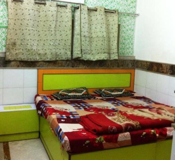 Bajrang Hotel *
