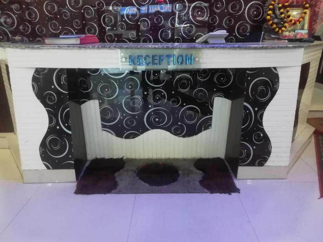 Hi Life- By Rsl Hospitality Hotel Nova Deli