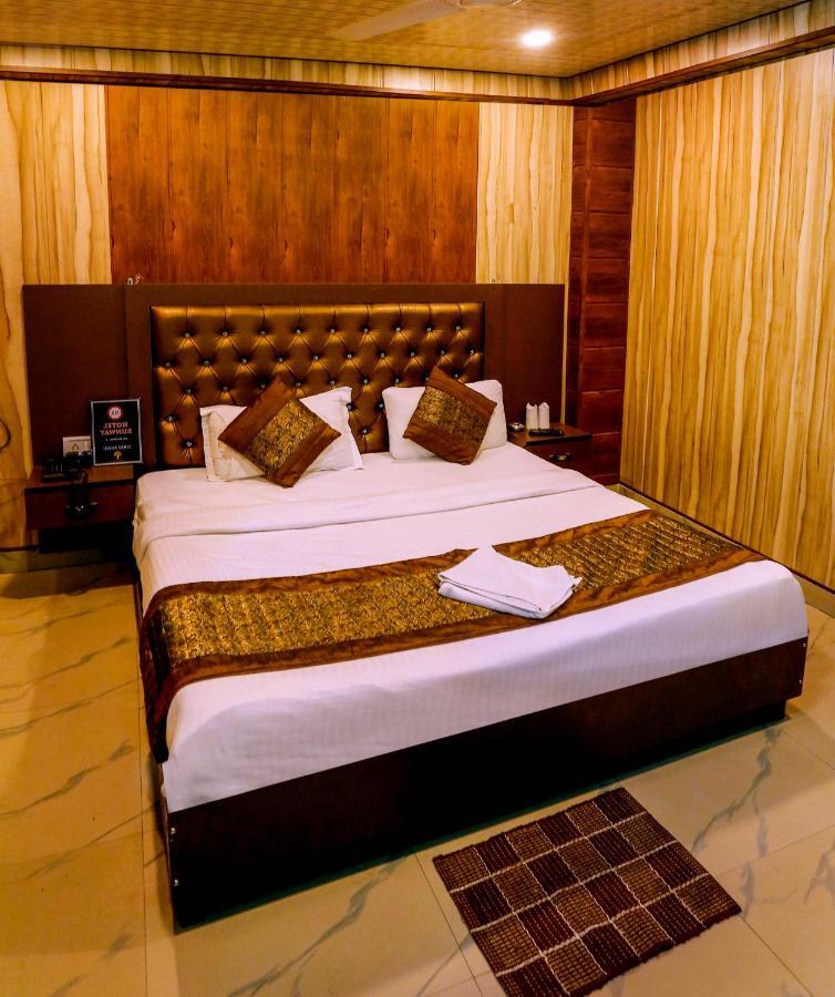 Airport Runway Hotel
