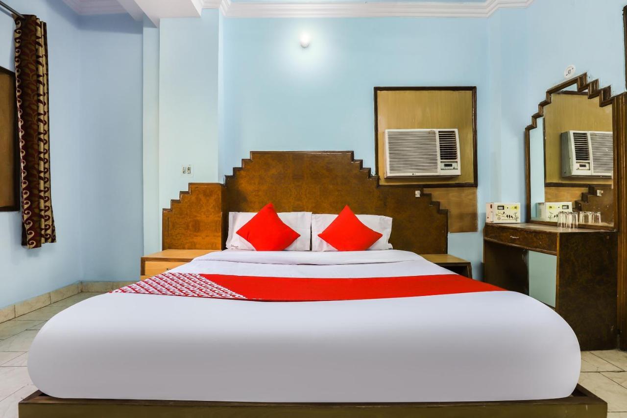 Hotel Oyo 69602 Raj Hans Dx 3*