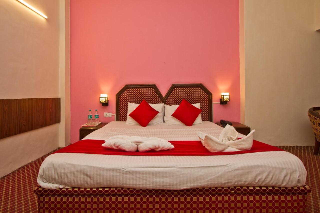 Tryfena New Delhi