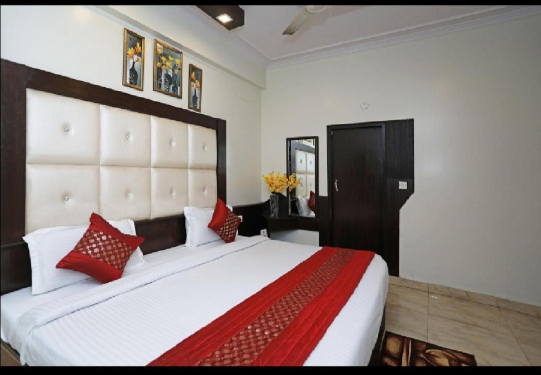 Hi Life- By Rsl Hospitality 3* New Delhi