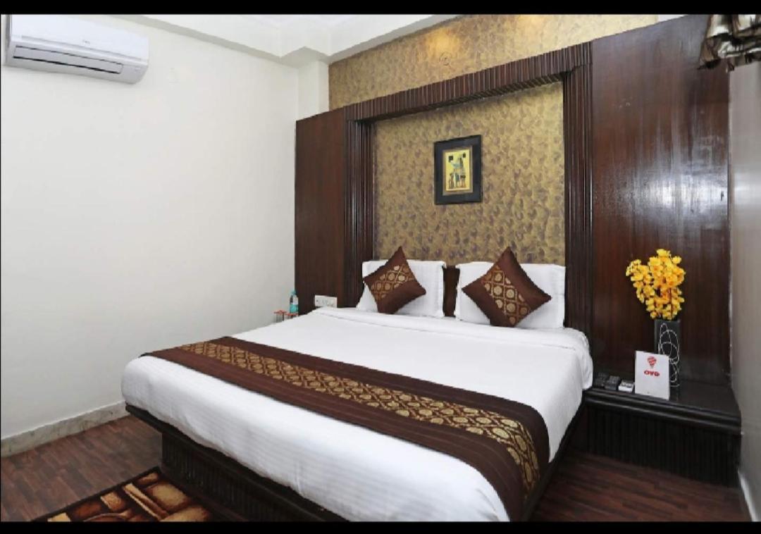 Hotel Hi Life- By Rsl Hospitality