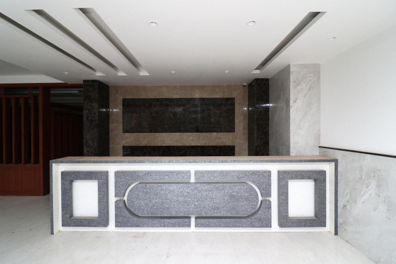 Hotel Capital O 24248 Salt N Rove 3*