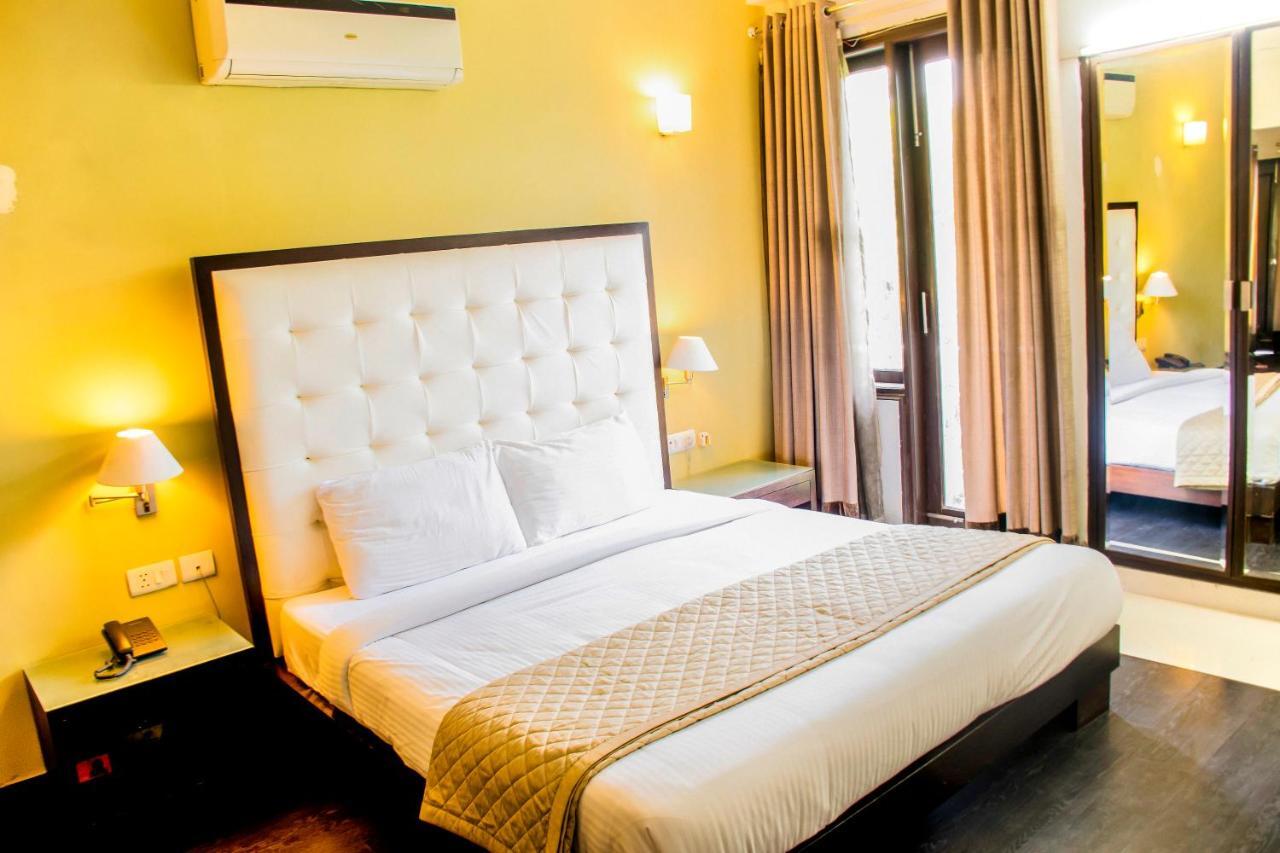 Hotel Fabhotel Anutham Saket Nova Deli