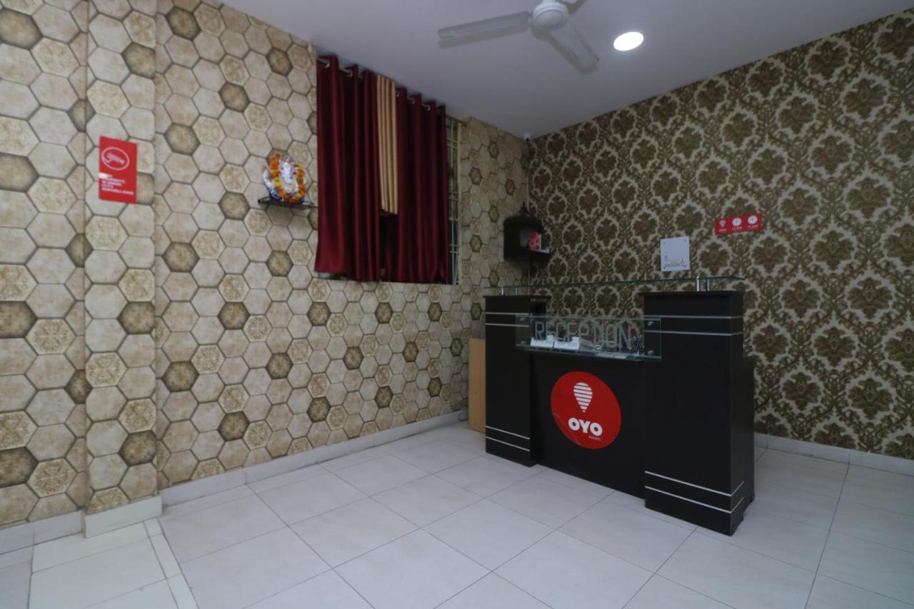 Oyo 10013 Ashoka Palace Hotel 3*