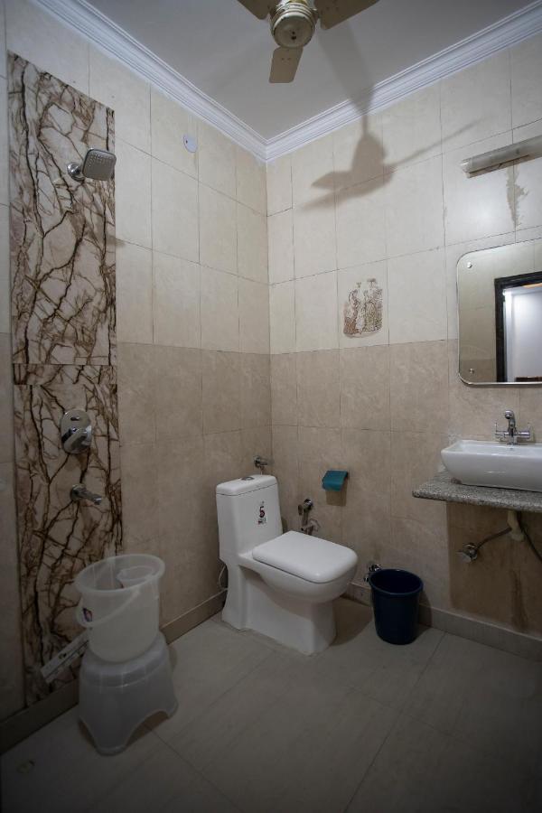 Yes Boss By Backpackers Heaven Right In Centre Of Hotel New Delhi