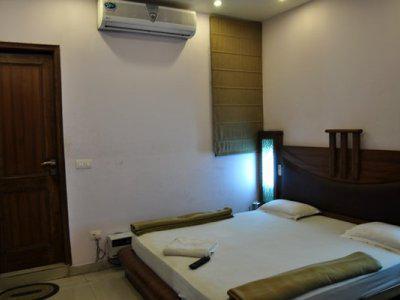 Topaz New Delhi