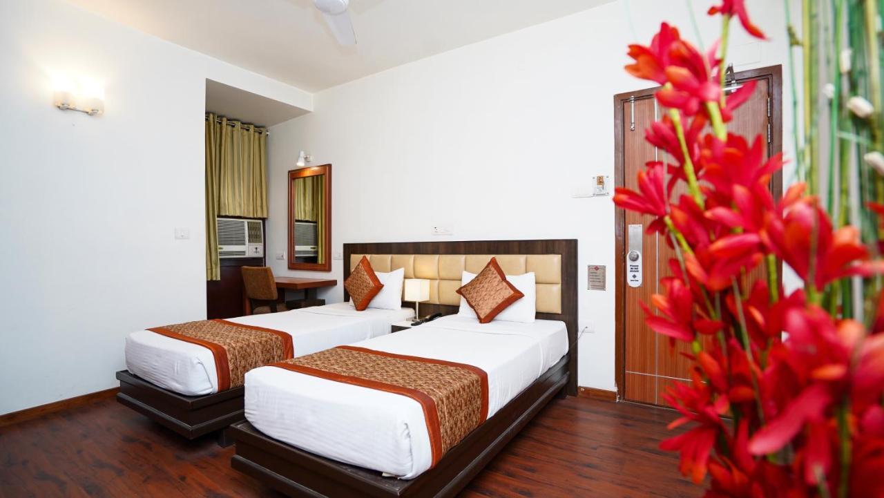 Pooja Palace Hotel 3*