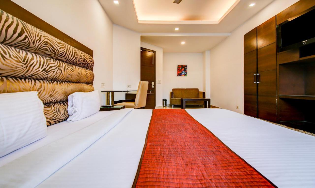 Hotel Fabexpress Le Grand New Delhi