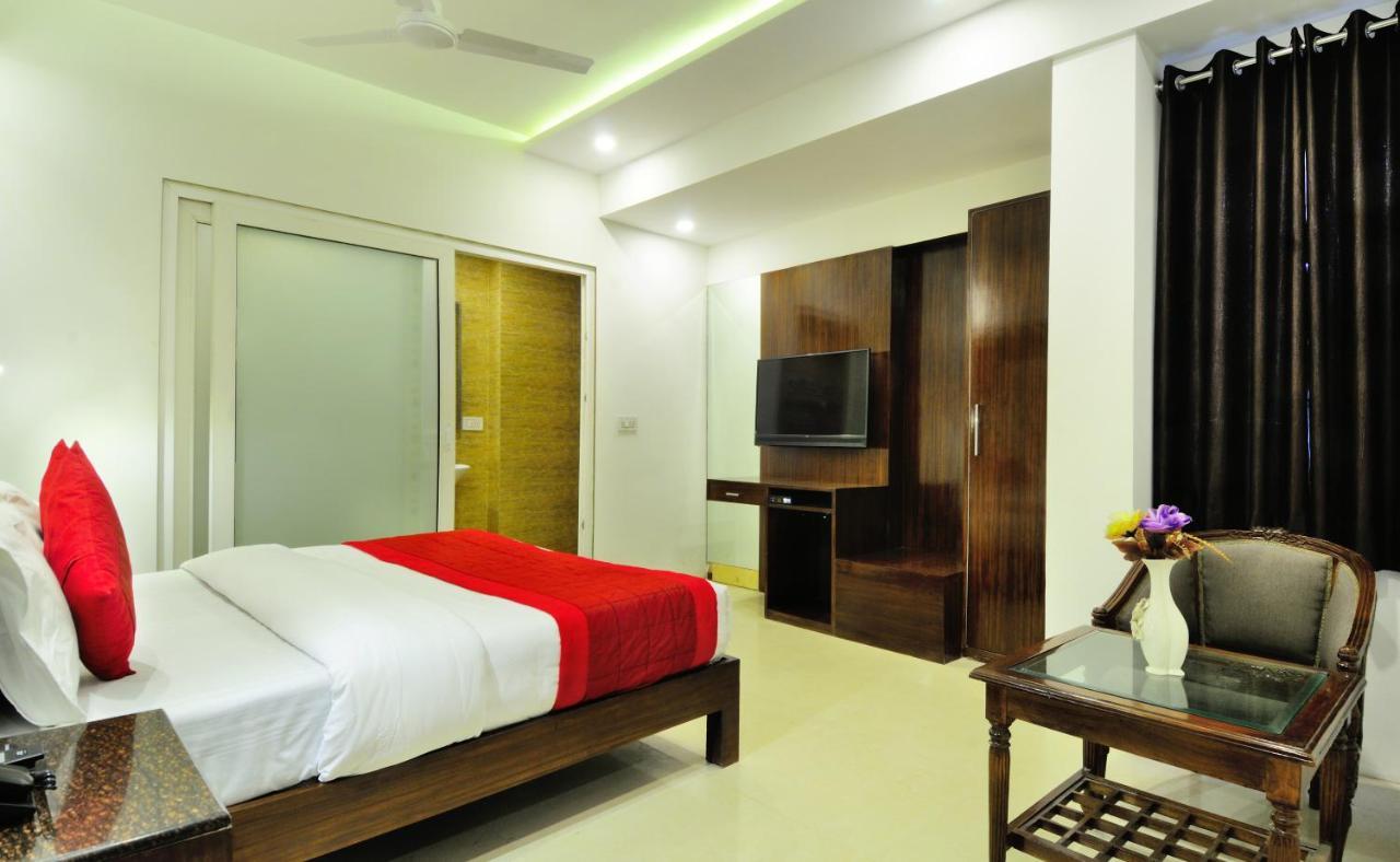 Capital O 2242 Yuvraj Deluxe 3*
