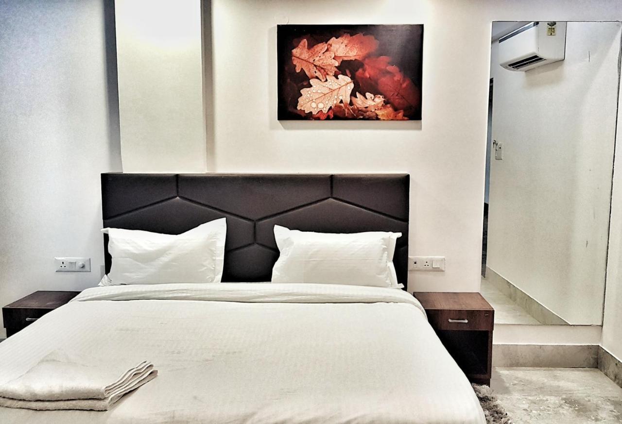 Airport Delhi Aerocity, 15 Mins Yashobhoomi