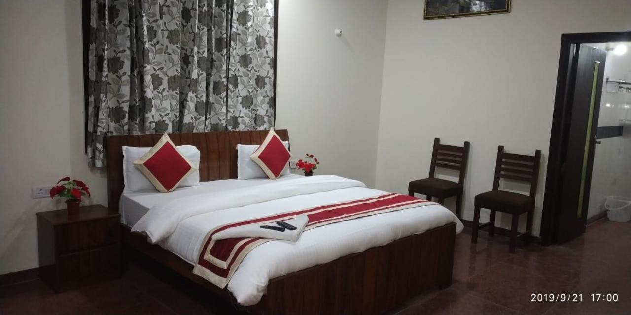 Kundan Plaza Jasola Hotel