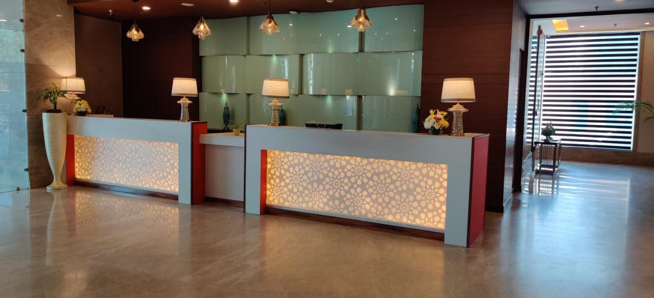Ramada By Wyndham New Pitampura