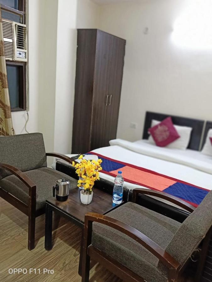 Kundan Plaza Jasola 3*
