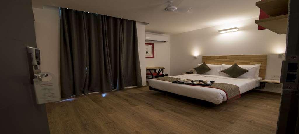 Oyo Townhouse 033 Siri 3*