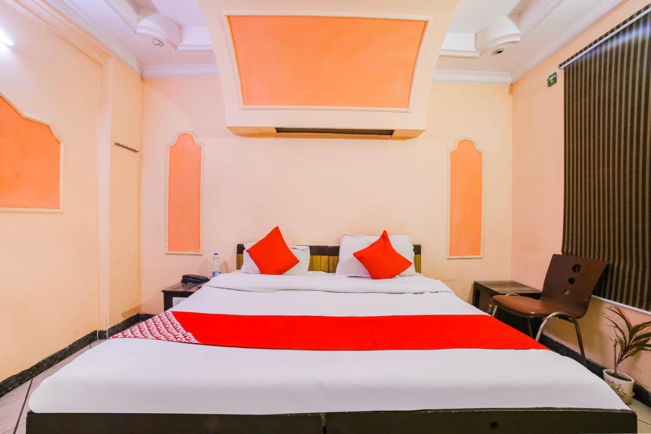 Hotel Oyo 70499 Khorwal Pg