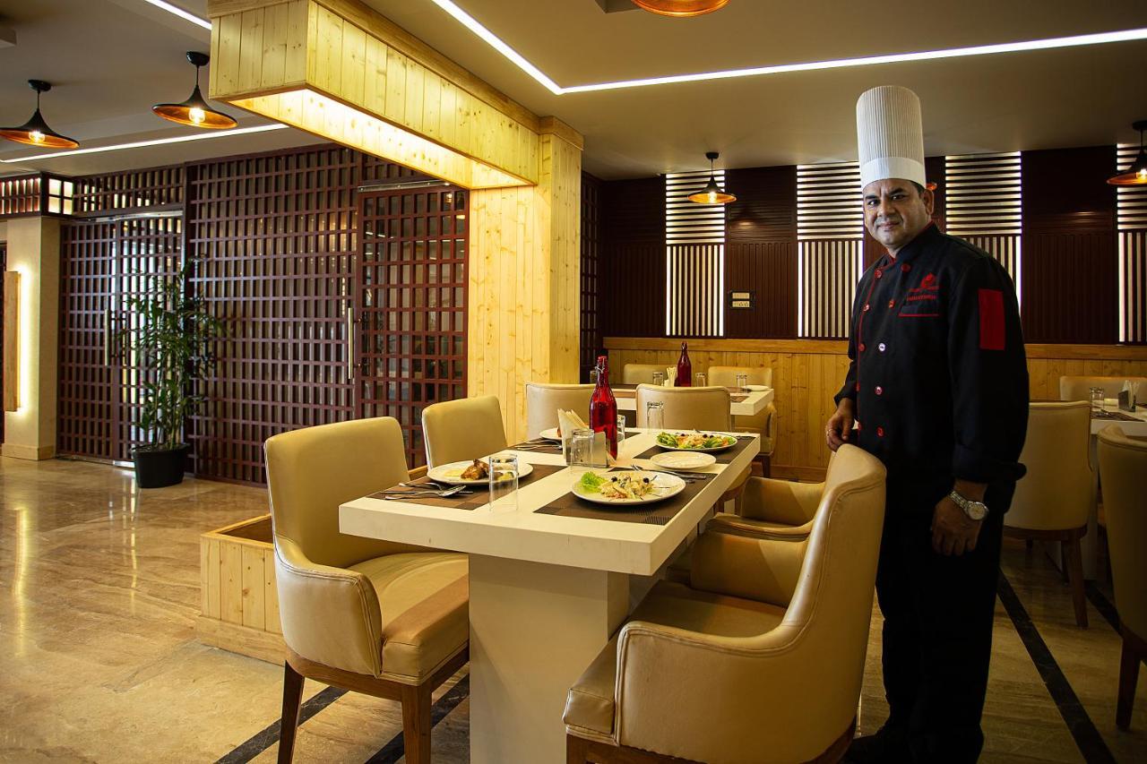 Hotel The Lohmod - Near Delhi Airport