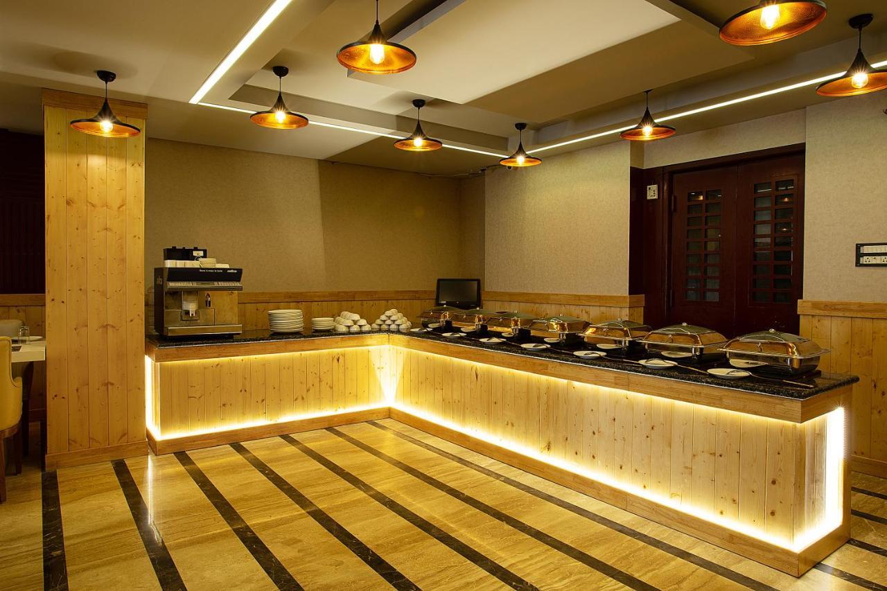 Hotel The Lohmod - Near Delhi Airport