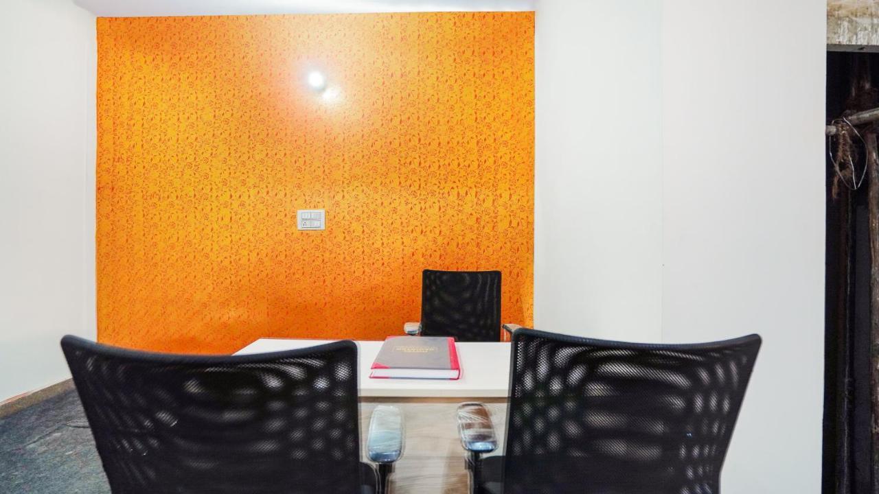Oyo 67278 Metro Hotel New Delhi