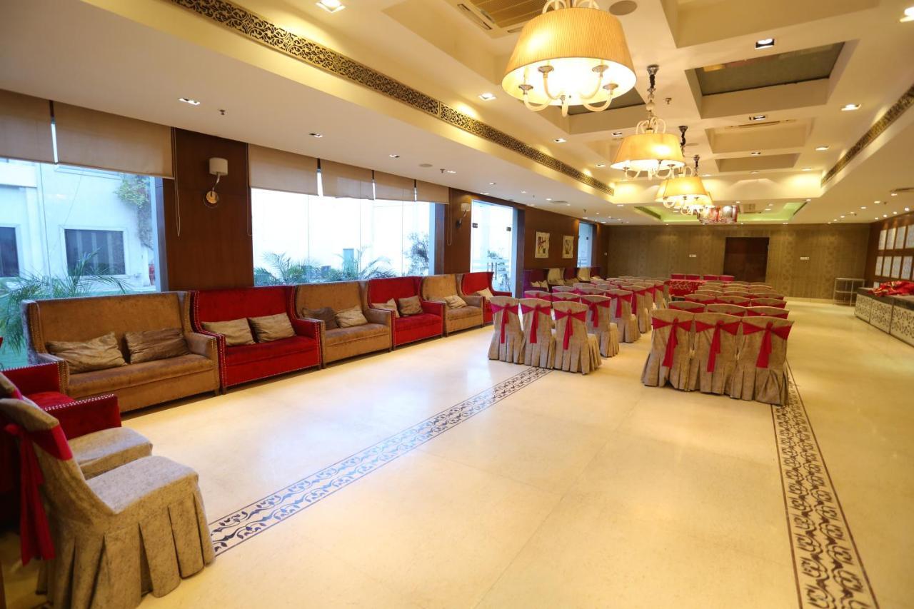 Mohan Vilaas Hotel 3*