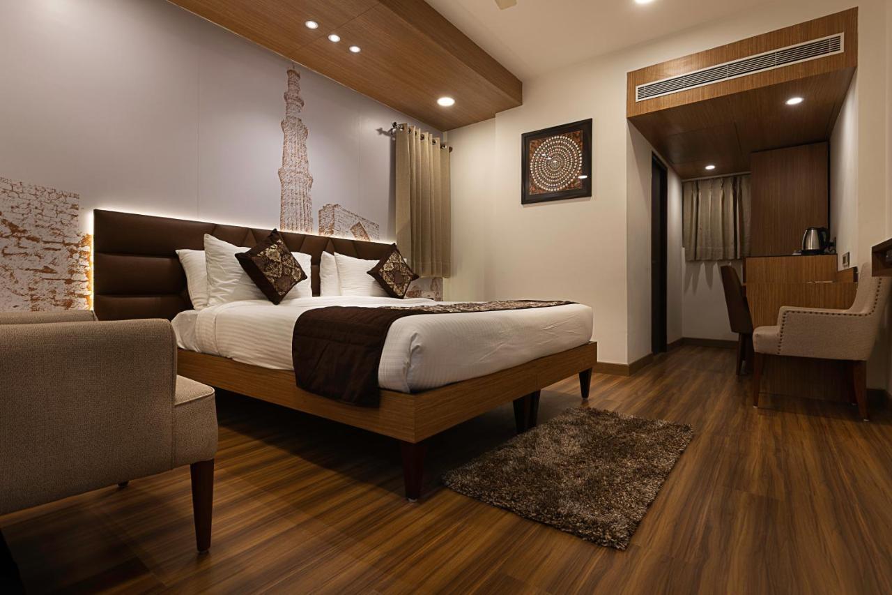 Delhieez - A Boutique 3*
