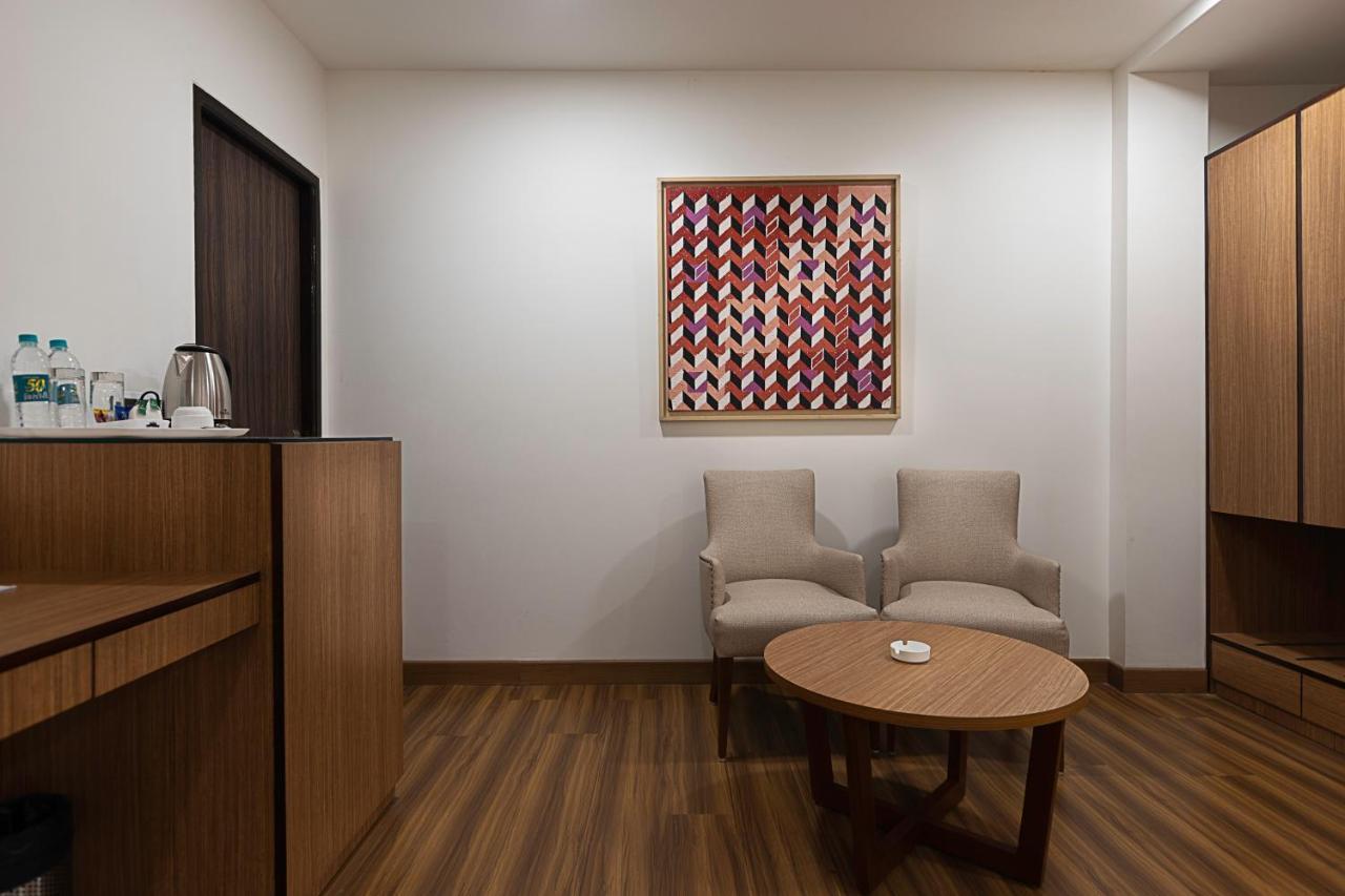 Delhieez - A Boutique 3*