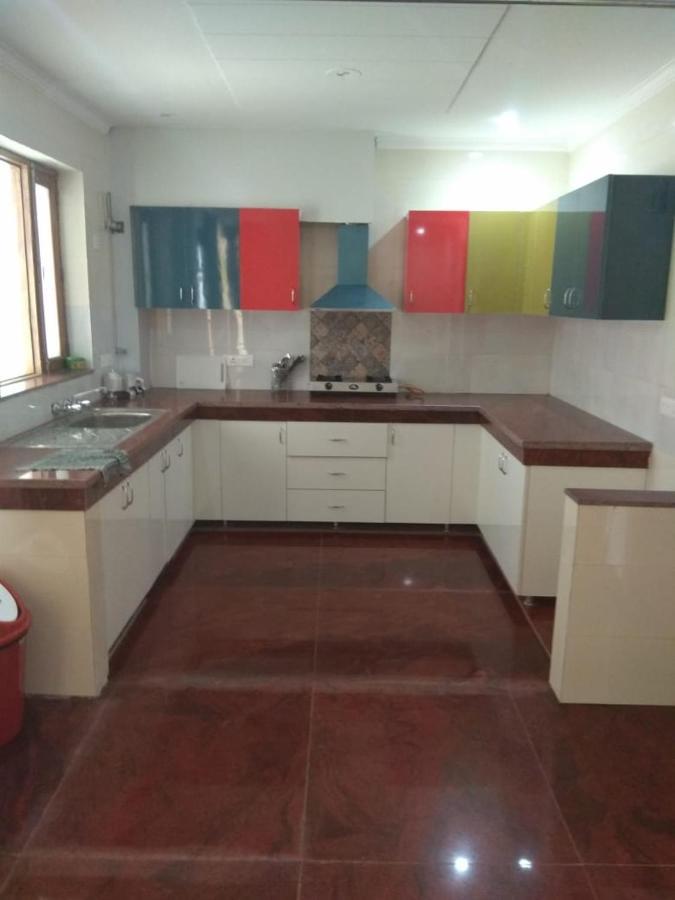 Hotel Kundan Plaza Jasola Nova Deli