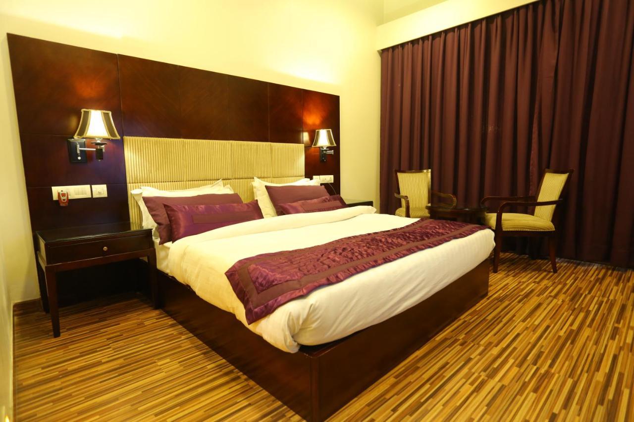 Hotel Mohan Vilaas
