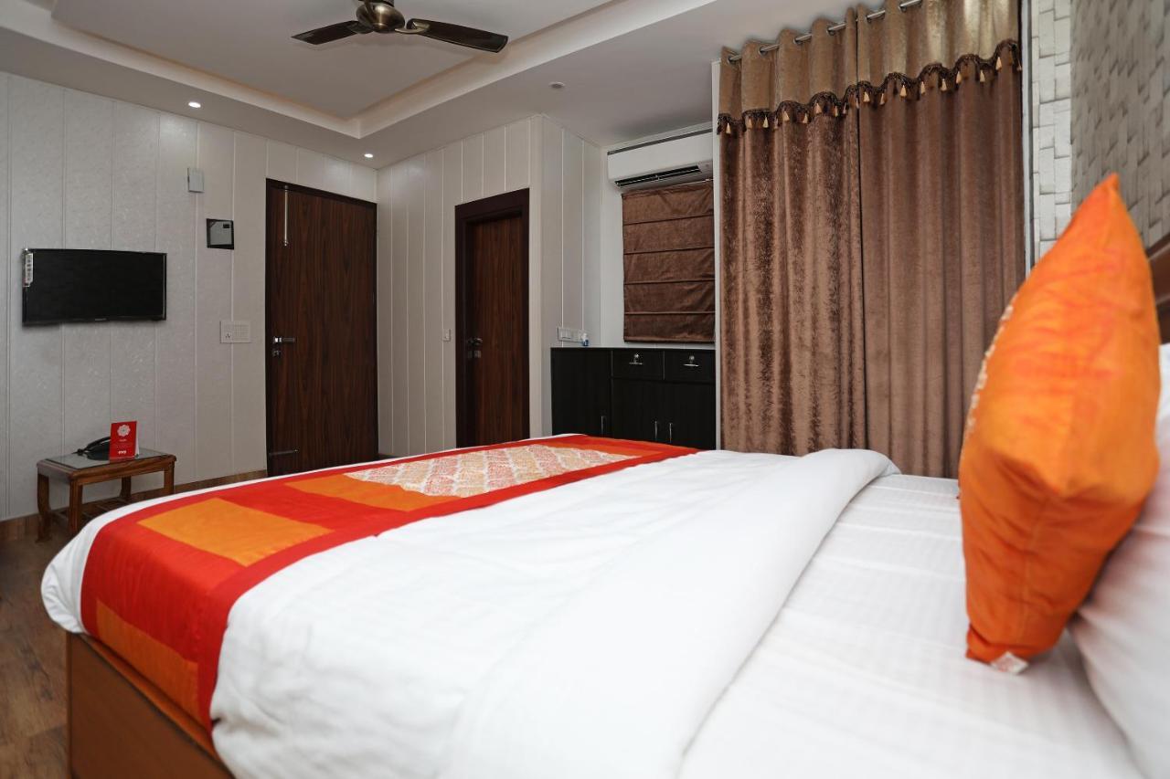 Oyo 11583 Prime View 3* Dera Mandi