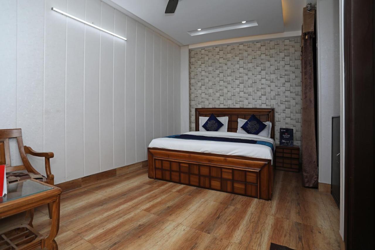 Oyo 11583 Prime View 3* Dera Mandi