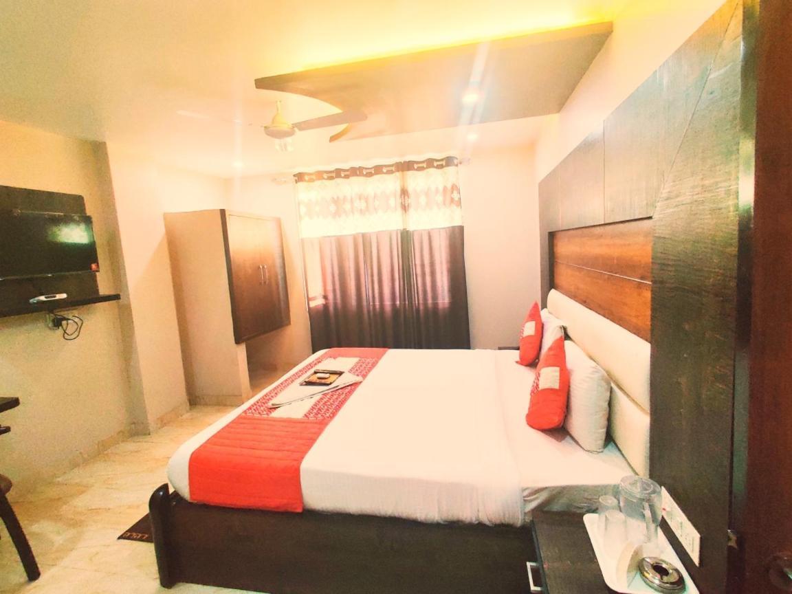 Amour By Rpi 3* New Delhi