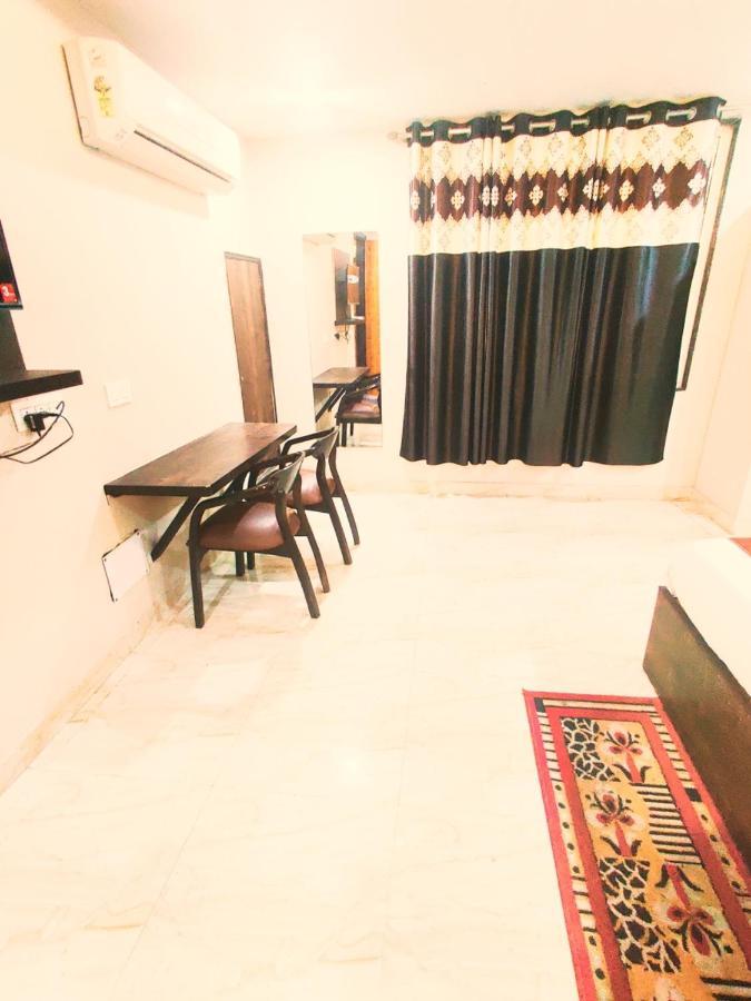 Amour By Rpi Hotel New Delhi