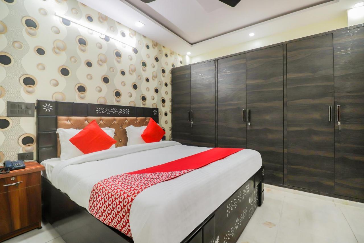 Hotel Oyo Flagship 64184 Moody Moon Residency New Delhi