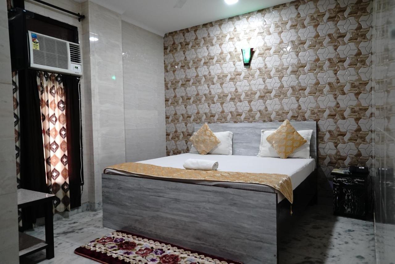 New Rajdhani - Couple Friendly Stays 2*