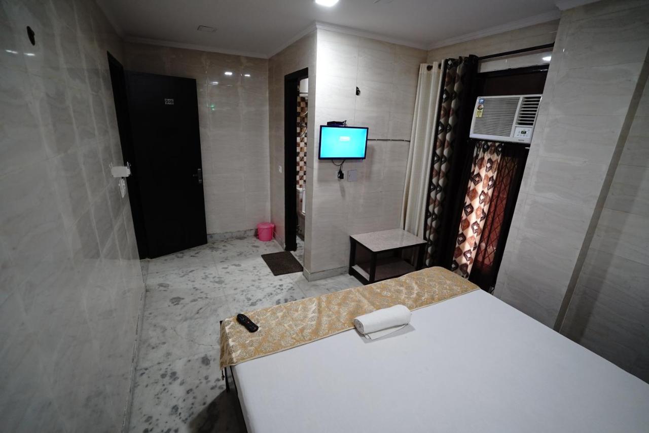 New Rajdhani - Couple Friendly Stays 2* New Delhi
