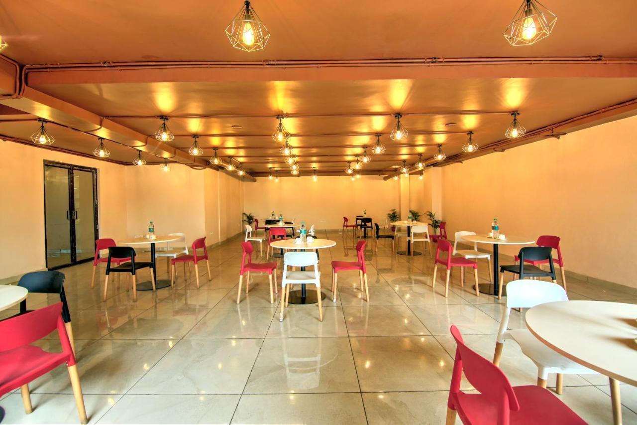 Artisan Hotel 3*