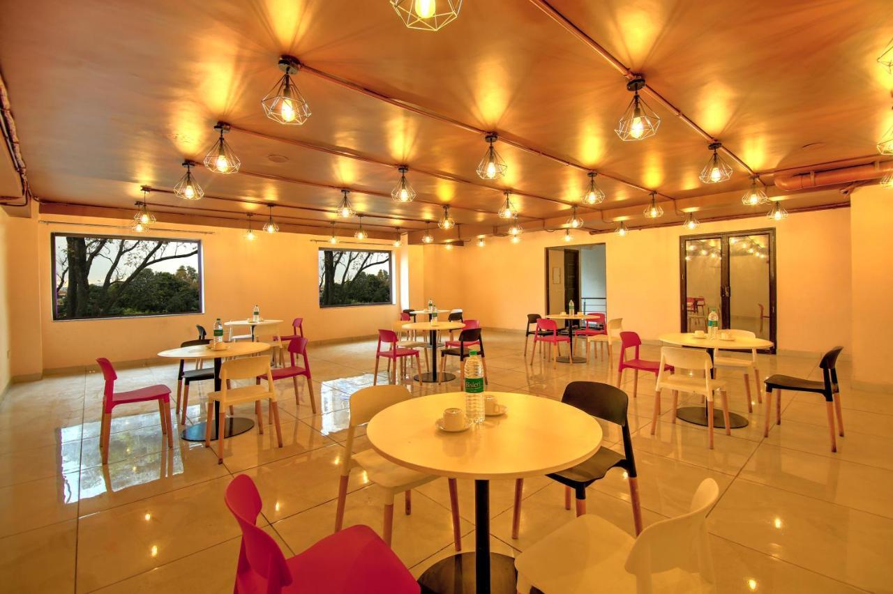 Artisan Hotel 3*