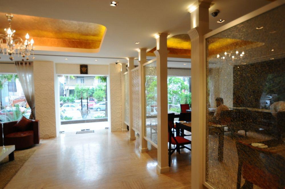 Hotel The Grand Orion - Greater Kailash