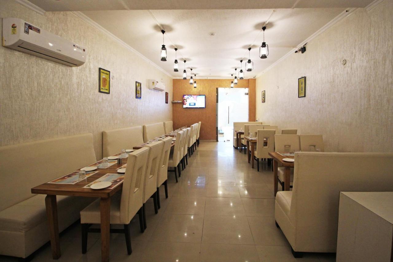 Capital O 18777 Chanson 3* Delhi (National Capital Territory of India)