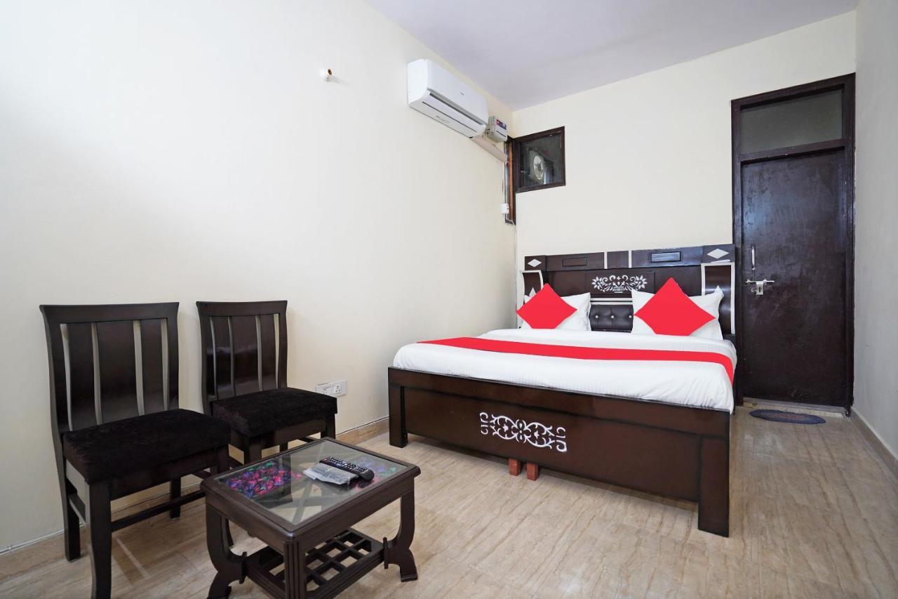 Hotel Oyo 46744 Yash