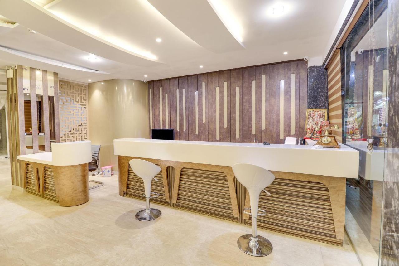 Hotel York Legacy -3 Minutes Walk From Railway Station 'the 5 Star Ambience' Newly Built Nova Deli