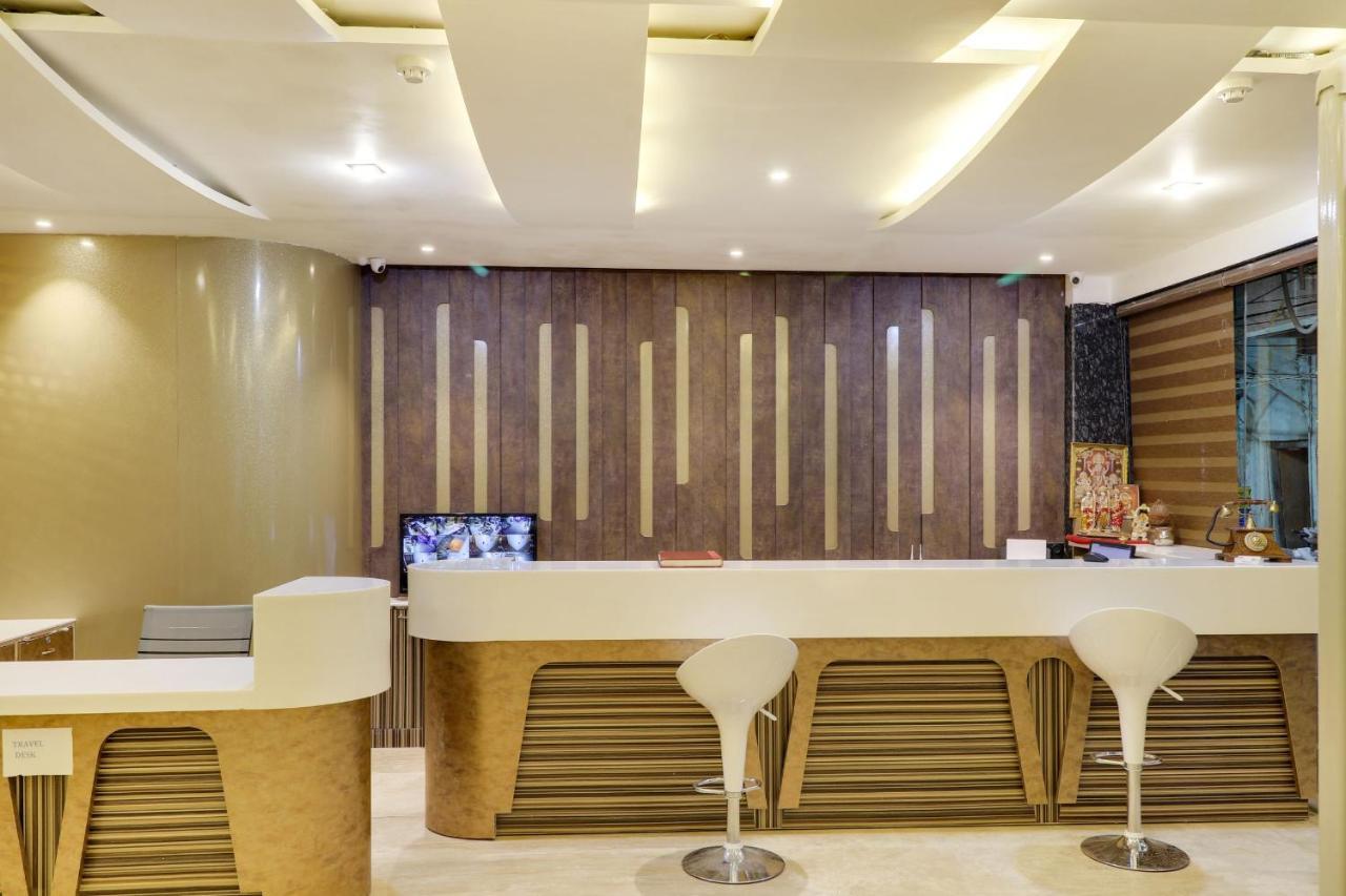 Hotel York Legacy -3 Minutes Walk From Railway Station 'the 5 Star Ambience' Newly Built