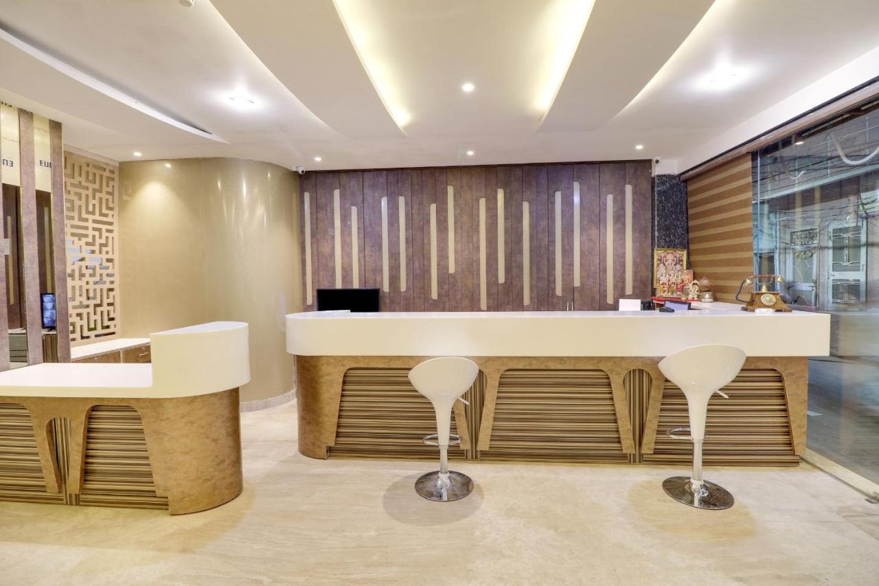 York Legacy -3 Minutes Walk From Railway Station 'the 5 Star Ambience' Newly Built